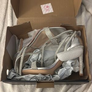 Fashion Nova heels size W 7.5